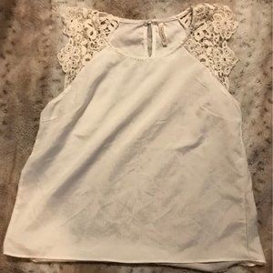 Cute New Tower Cap Sleeve Lace Top